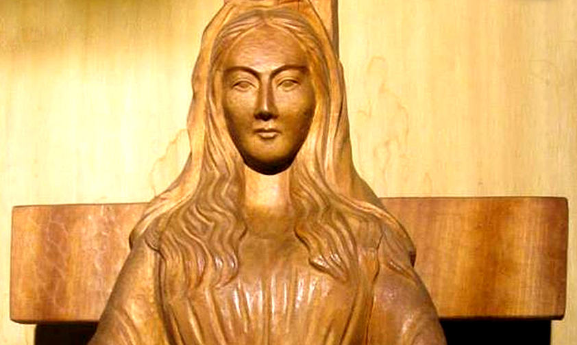 13 octobre 1973 - Notre Dame d'Akita au Japon : La Femme de l'Apocalypse. Img-passe