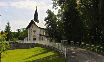La Bénite Fontaine, précurseur de Lourdes